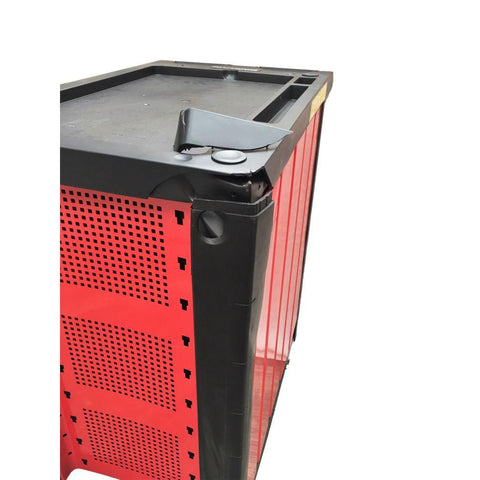 Fixman_Cabinet2_REZ5XFULNMDW.JPG